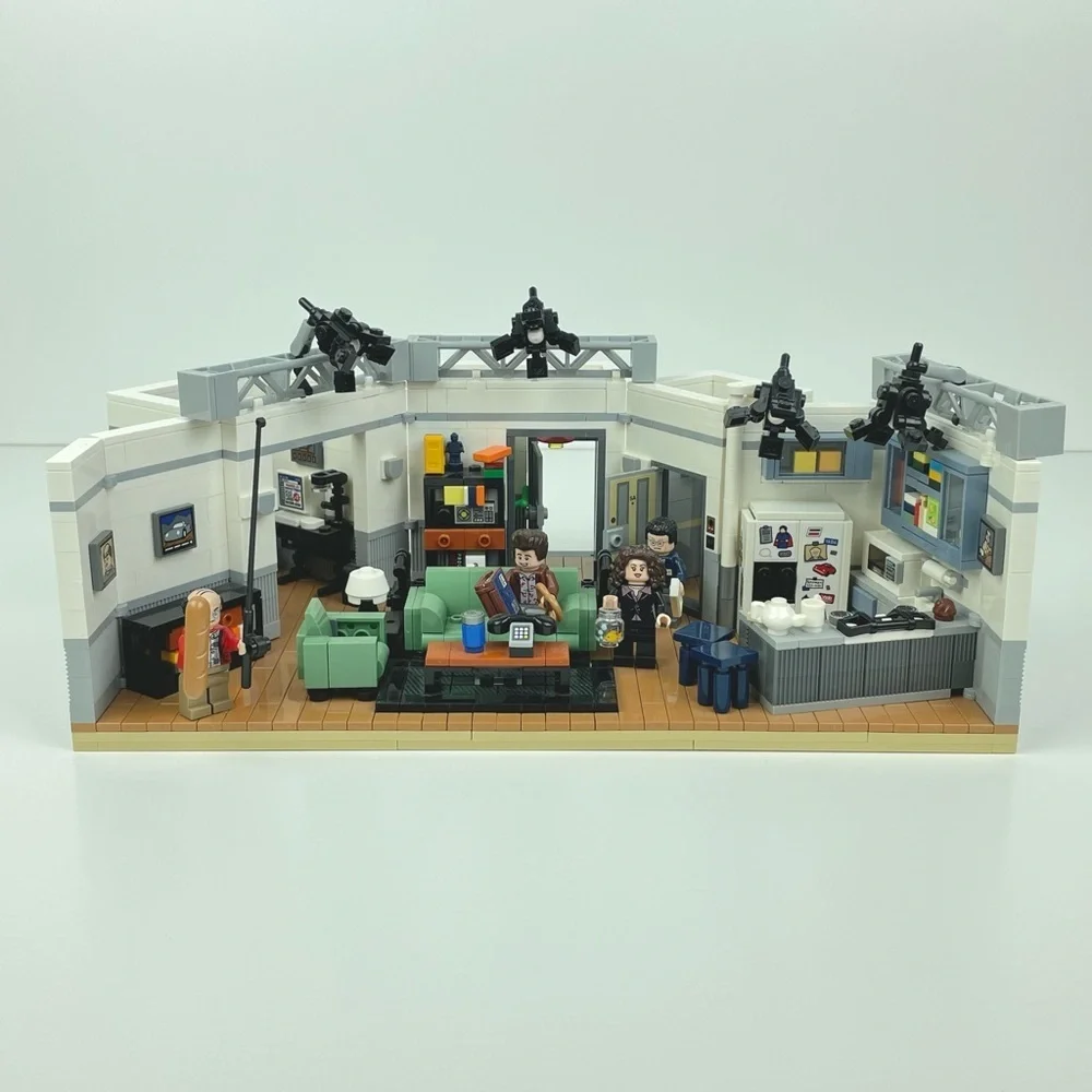 LEGO Ideas Seinfeld 21328 Building Kit Collectible Display Model Complete No Box